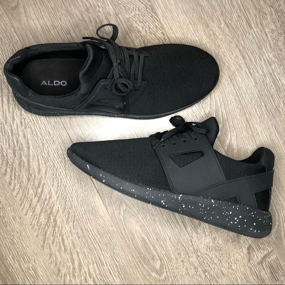 Aldo - Sneaker Size 8